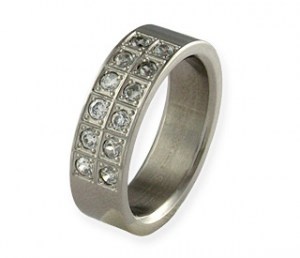 Miss-ocelový prsten zdobený zirkony