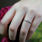 Luciana White vznešený zásnubní prsten v bílém zlatě