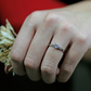 Monika White překrásný zásnubní prsten z bílého zlata